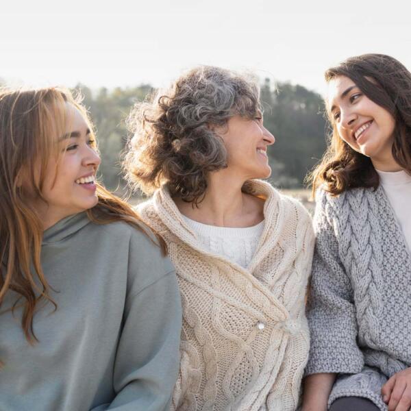 Happy-friends-outside-r