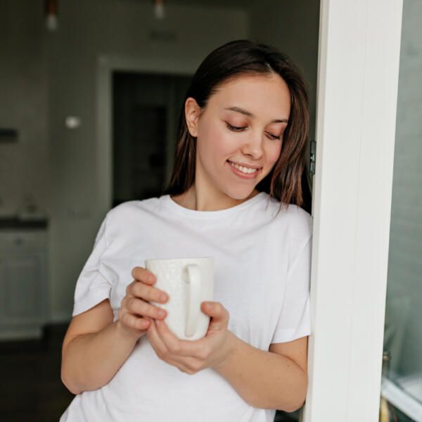woman drinking chinese herbal tea